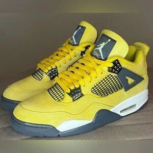Jordan 4 Retro Mid Lightning New With Box
